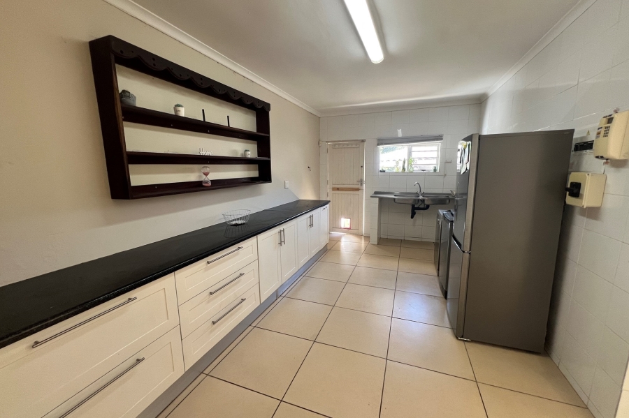 2 Bedroom Property for Sale in Bonza Bay Eastern Cape
